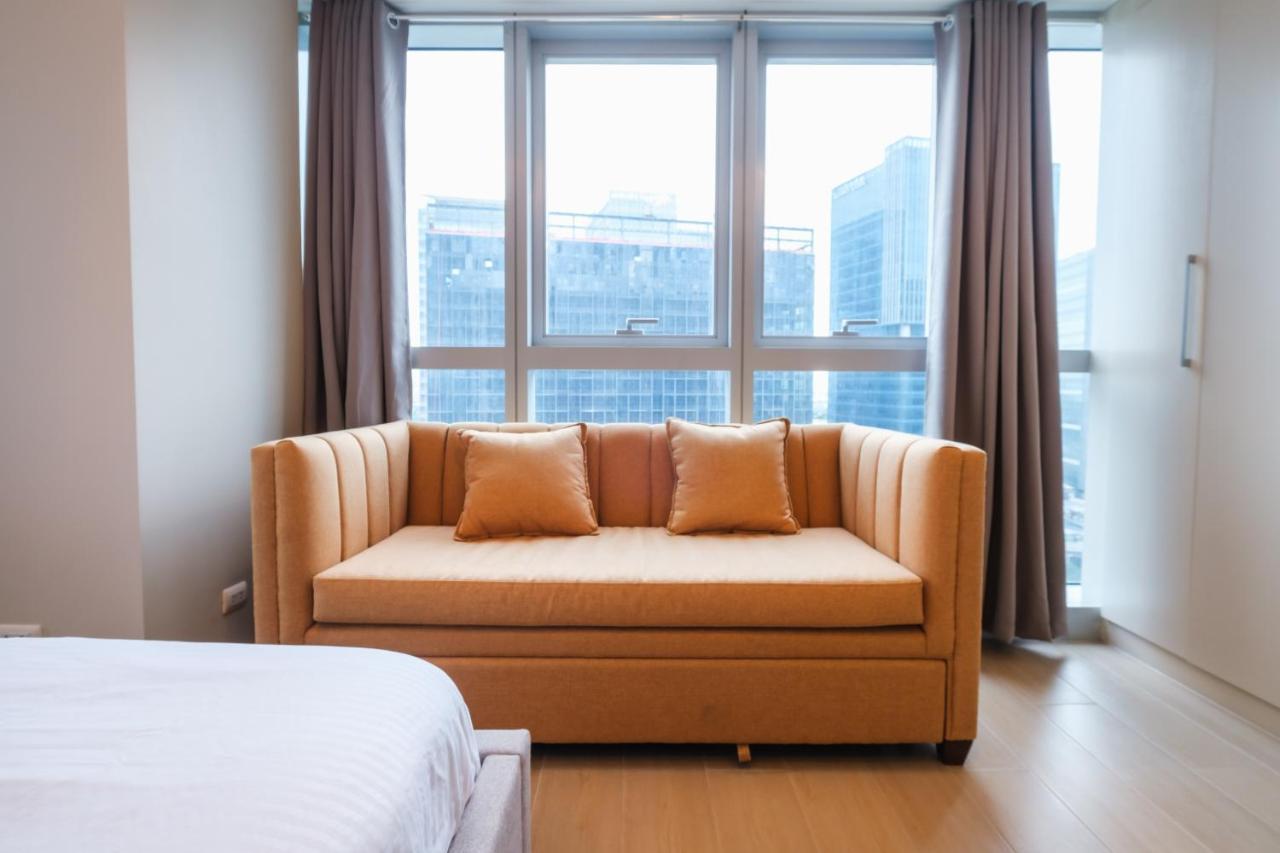 Spacious 2Br Apartment In Bgc With Workspace & Washer Manila Exterior photo