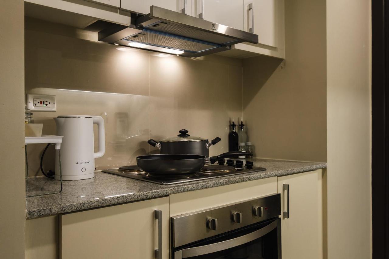 Spacious 2Br Apartment In Bgc With Workspace & Washer Manila Exterior photo