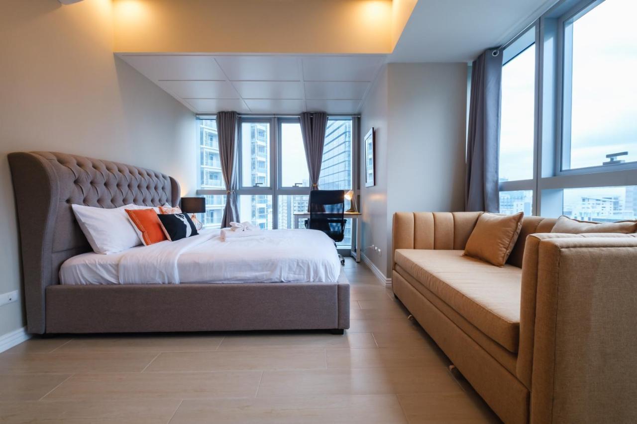 Spacious 2Br Apartment In Bgc With Workspace & Washer Manila Exterior photo