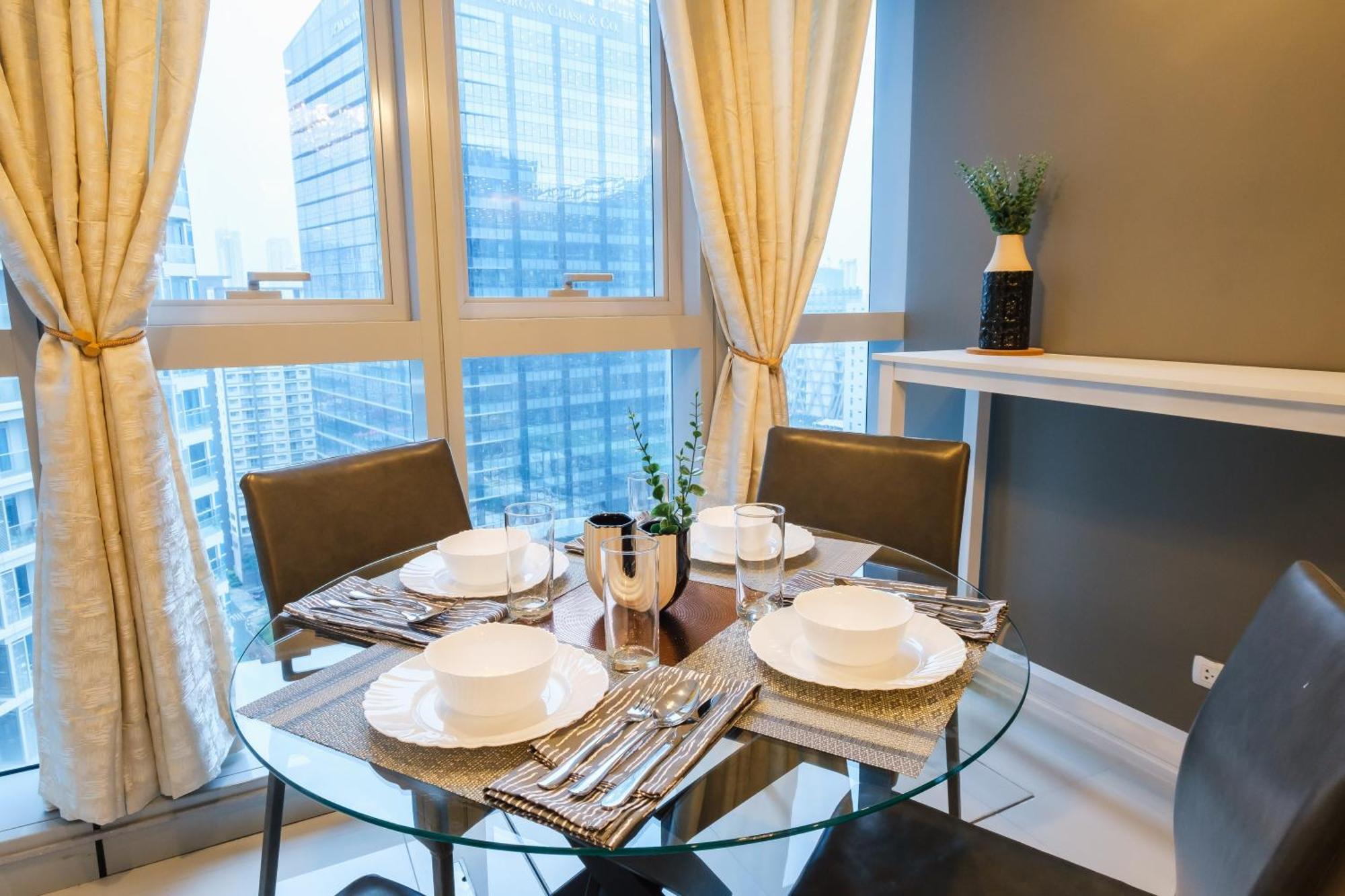 Spacious 2Br Apartment In Bgc With Workspace & Washer Manila Exterior photo